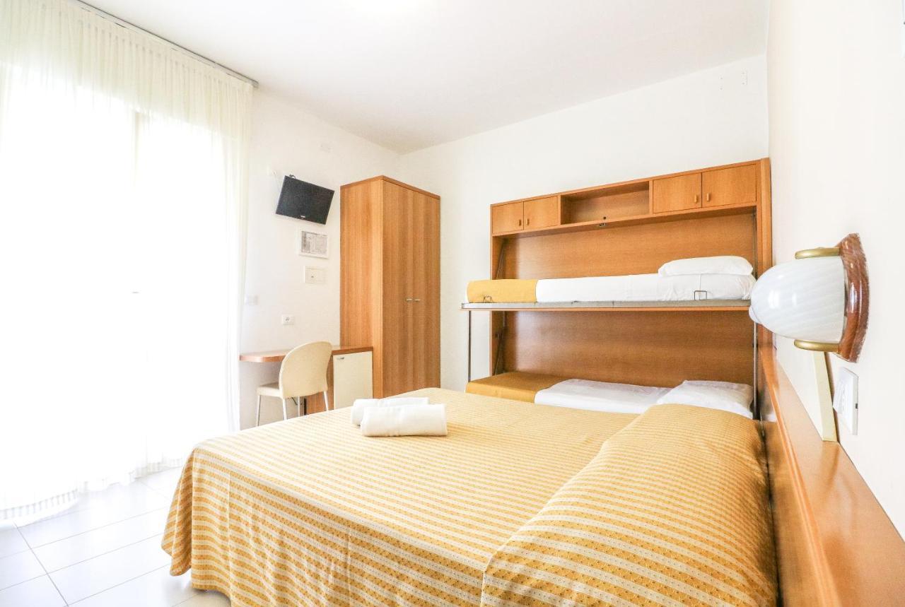 Hotel Jesulum リド・ディ・イエゾロ エクステリア 写真