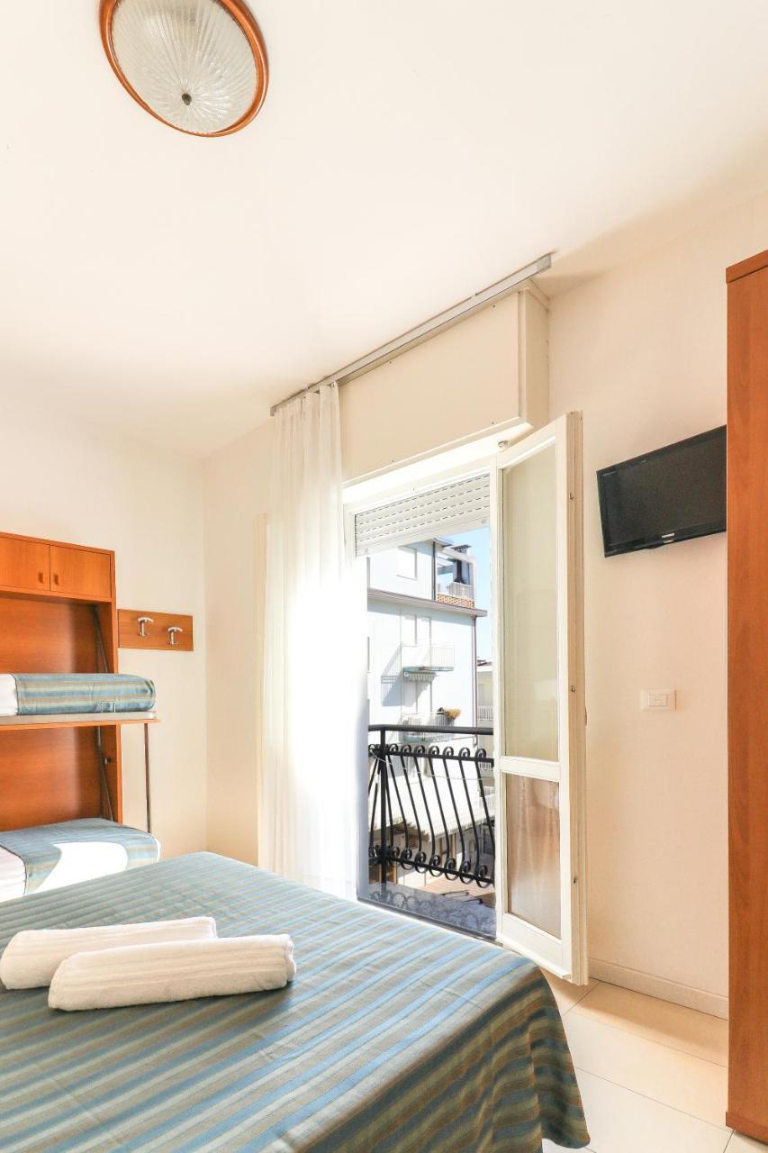 Hotel Jesulum リド・ディ・イエゾロ エクステリア 写真